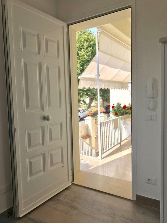 Apartmán La Casa Di Rosi Al Mare Vada Exteriér fotografie