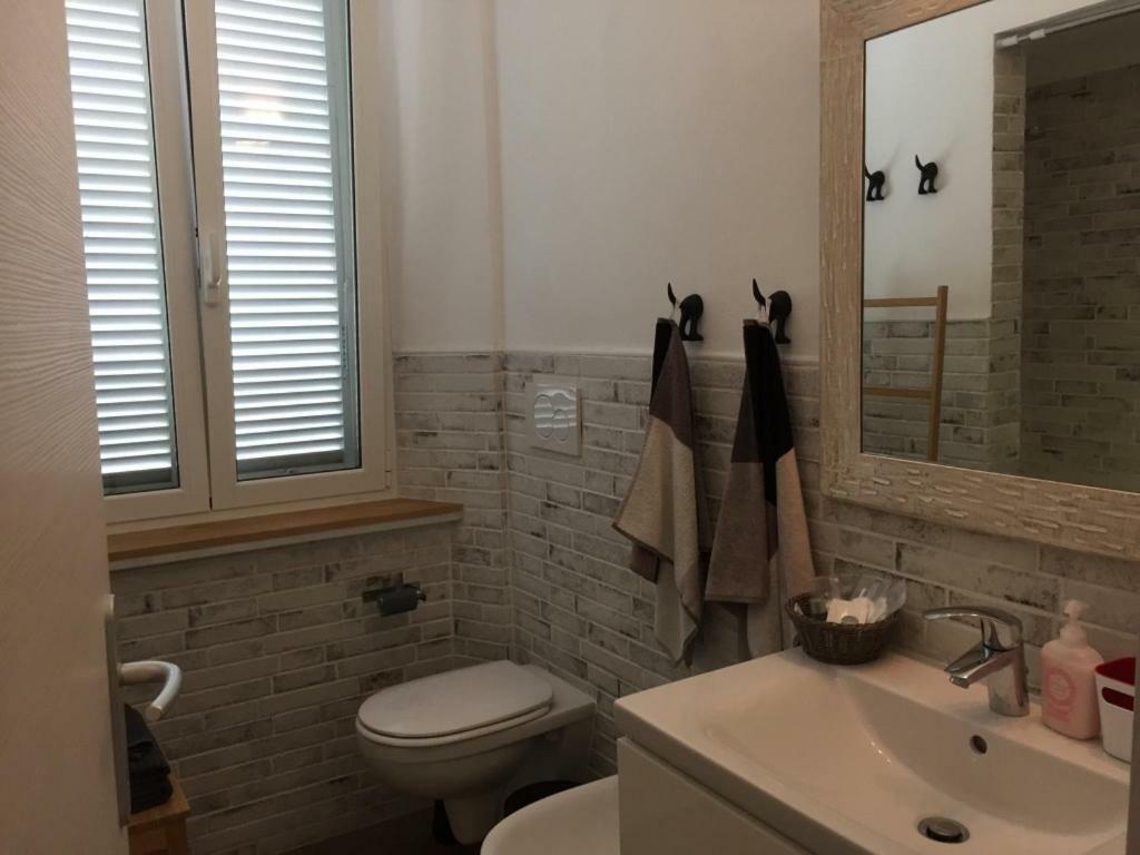 Apartmán La Casa Di Rosi Al Mare Vada Exteriér fotografie