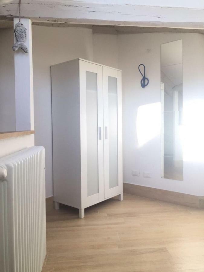 Apartmán La Casa Di Rosi Al Mare Vada Exteriér fotografie